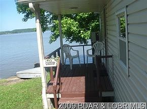 3rd image of 895 Applewood Dr