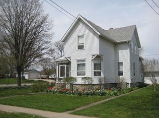 207 W Burbank St, Harvard, IL 60033