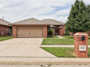 4501 Boardwalk Ave, Moore, OK 73160