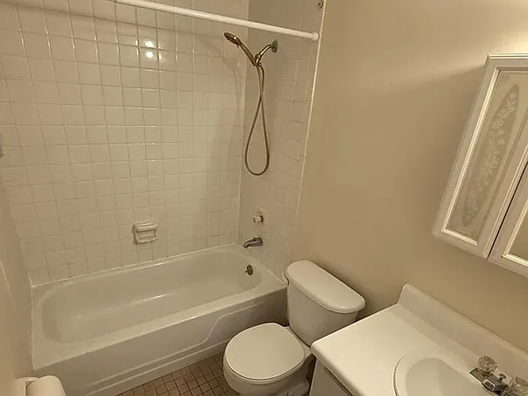 55 Vining Ct #206 — Photo 9