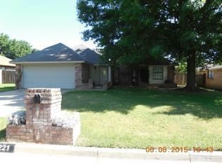 221 NE Brushy Mound Rd, Burleson, TX 76028