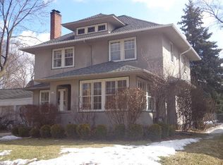 622 N 67th St, Wauwatosa, WI 53213