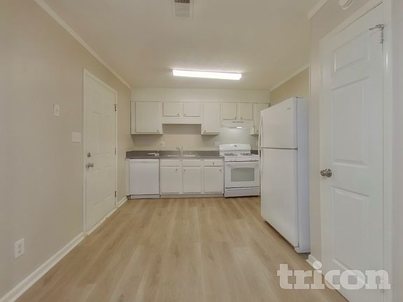 5th image of 68 Belmont Ln