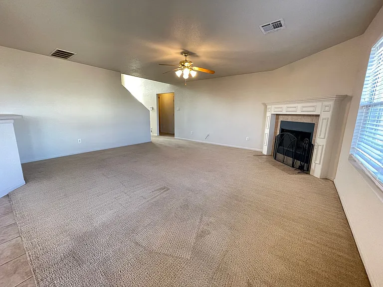 3407 Catalina Dr — Photo 5