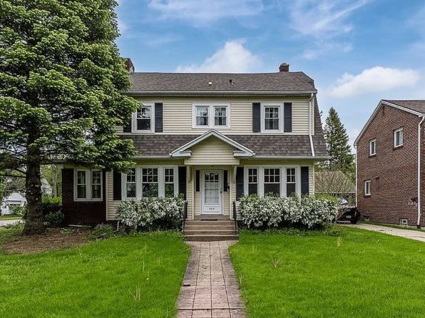 464 Roycroft Blvd