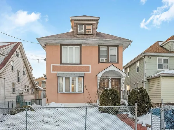 4228 159th St, Flushing, NY 11358