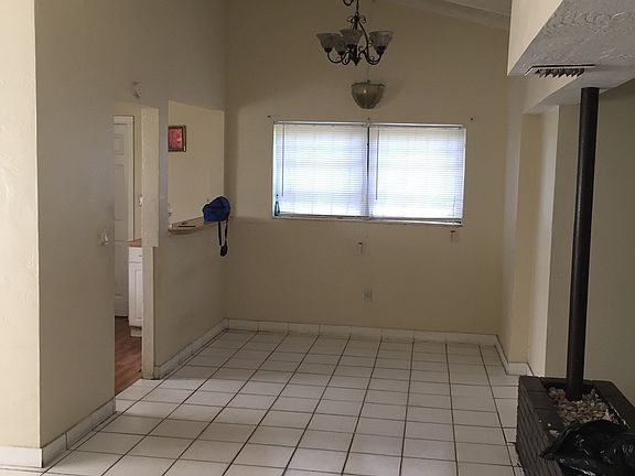 3rd image of 3271 Glendale Blvd