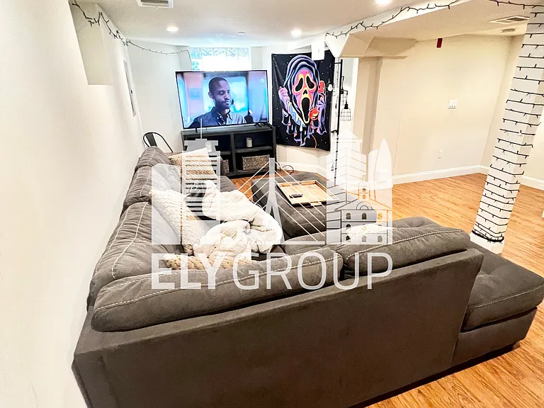 10 Gilmore St #1 — Photo 4