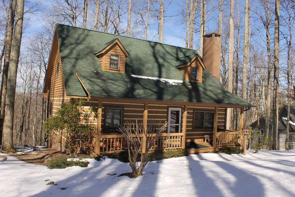 Oakwood Dr, Blowing Rock — Photo 1