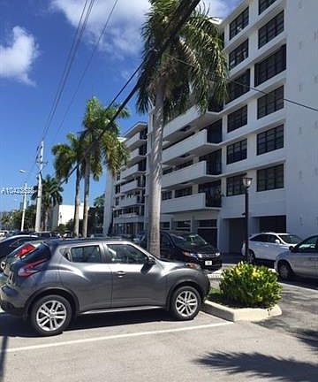 4th image of 10101 E Bay Harbor Dr APT 307