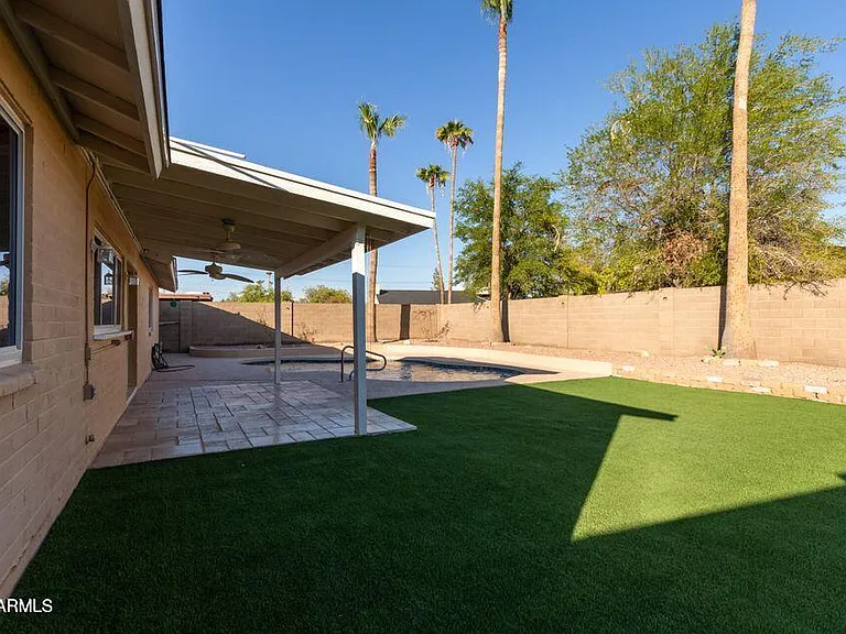 2705 W Summit Pl — Photo 15