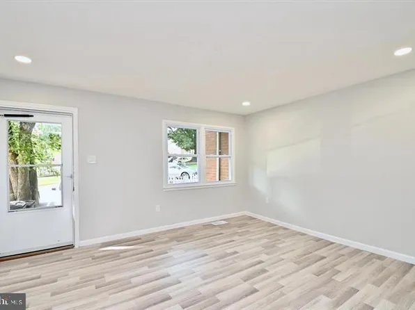 4127 Ferrara Ter, Woodbridge, VA 22193