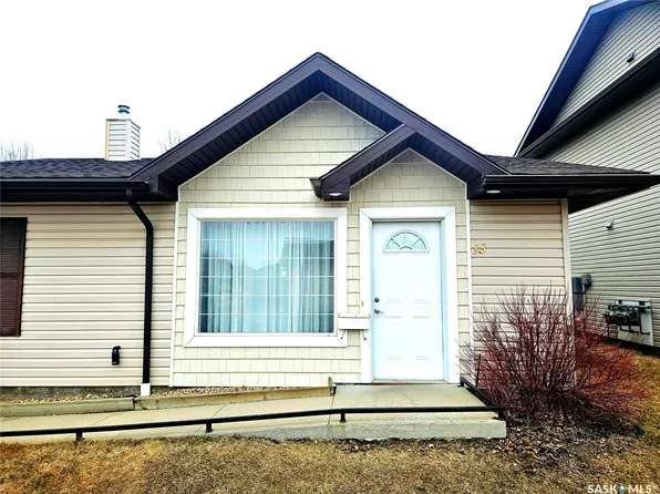 135 KEEDWELL Street #13, Saskatoon, SK S7W 0A3