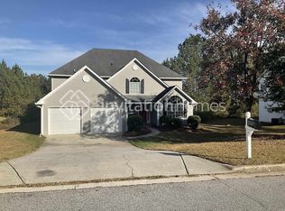 6890 Smoke Ridge Dr, College Park, GA 30349