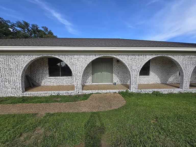 7458 Woodside Rd — Photo 3
