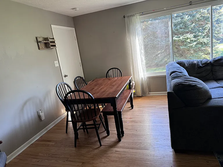 16936 Park Lane Dr — Photo 4