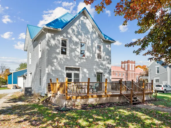 332 W Wyandot Ave, Upper Sandusky, OH 43351