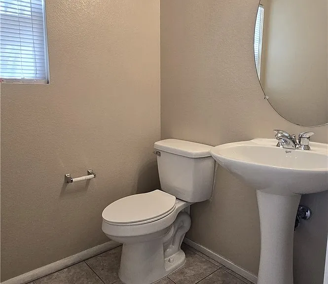 1154 Maple Pines Ave — Photo 2