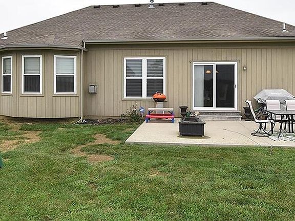 4th image of 4701 NE 102nd Ct