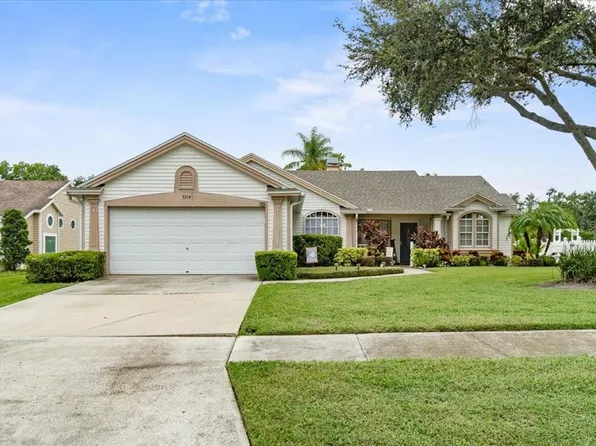 3319 Silverpond Dr, Plant City, FL 33566