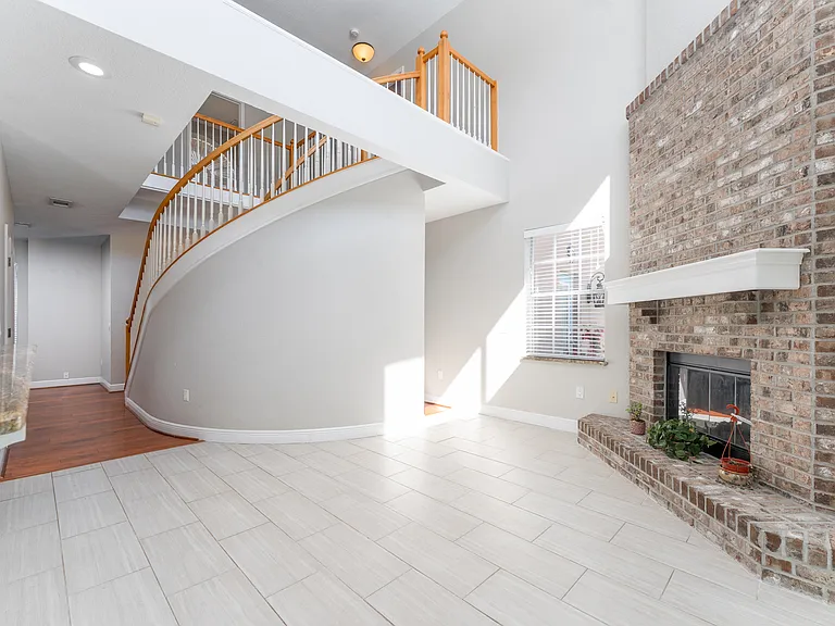11302 Hoot Owl Ct — Photo 10