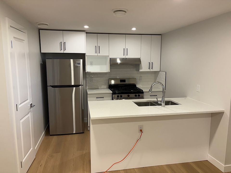 1st image of 12337 85th St NW #L