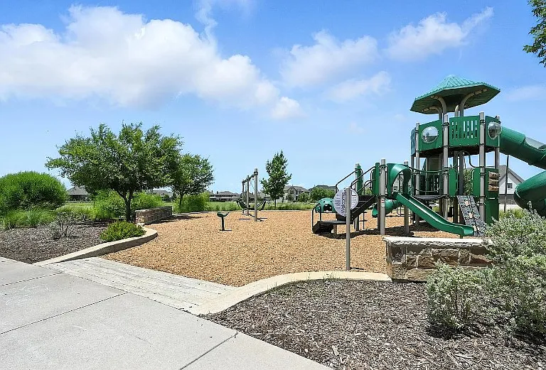 12559 Ravine Creek Rd — Photo 10