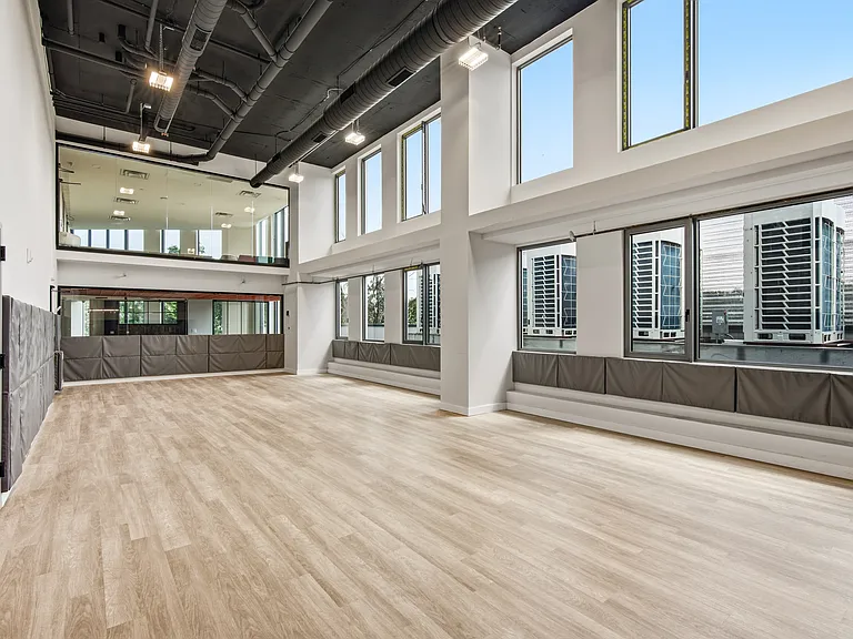 628 Summit Ave #1 — Photo 37