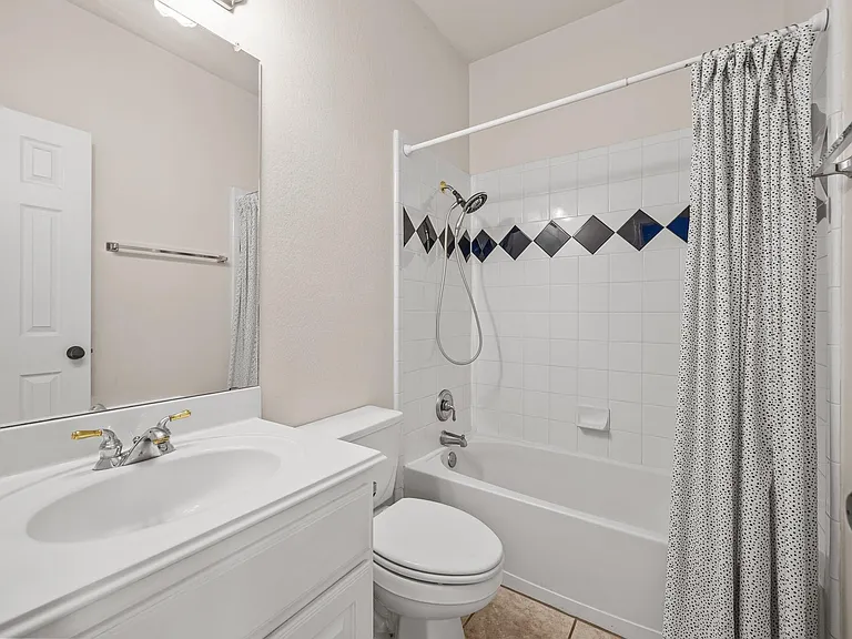 11905 Lake Stone Dr — Photo 21