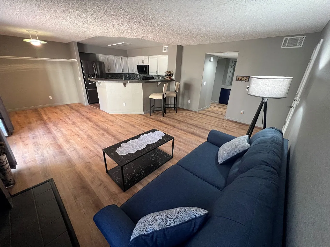 2 bed, 1168 sqft, $1,900 — Photo 3