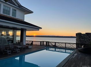 336 Centre Island Rd, Oyster Bay, NY 11771