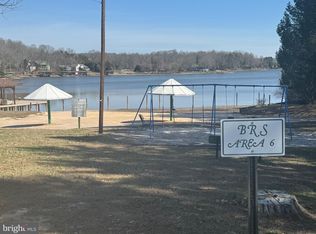 S Lakeshore Dr, Louisa, VA