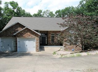 19 Wildcat Ln, Holiday Island, AR 72631