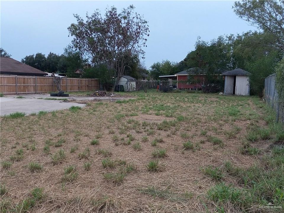 1st image of 3609 Crisantema St
