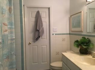 111 Stilwell Farm Ln, Falling Waters, WV 25419