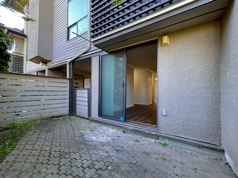 10580 Holly Park Ln #10580 — Photo 16