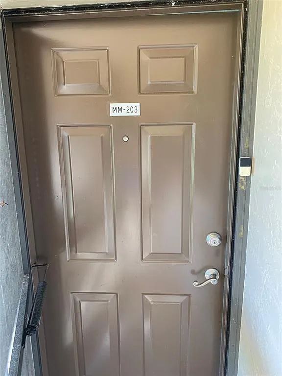 2 bed, 2.0 bath, 838 sqft, $1,400 — Photo 3