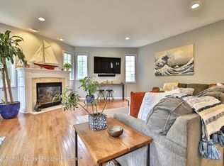 14 Mariners Bnd, Brielle, NJ 08730