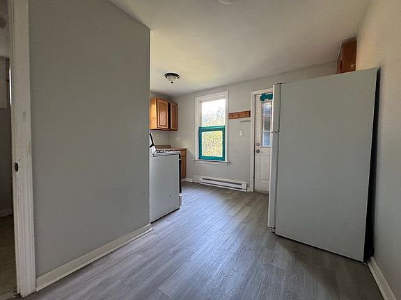 3rd image of 184 Harwinton Ave #B2