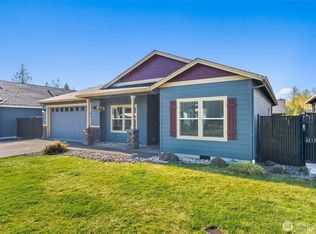 123 Zephyr Dr, Silverlake, WA 98645