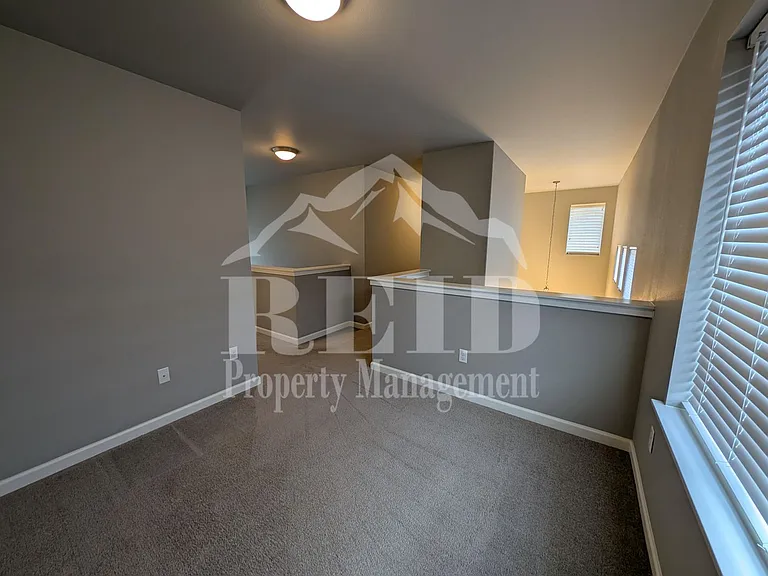 3887 Portside Dr — Photo 34