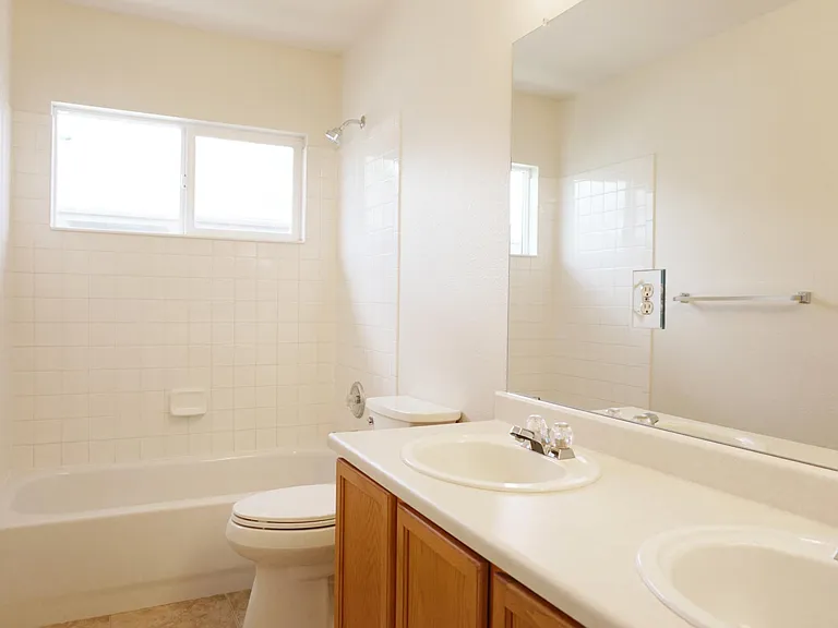 12412 Clermont St — Photo 15