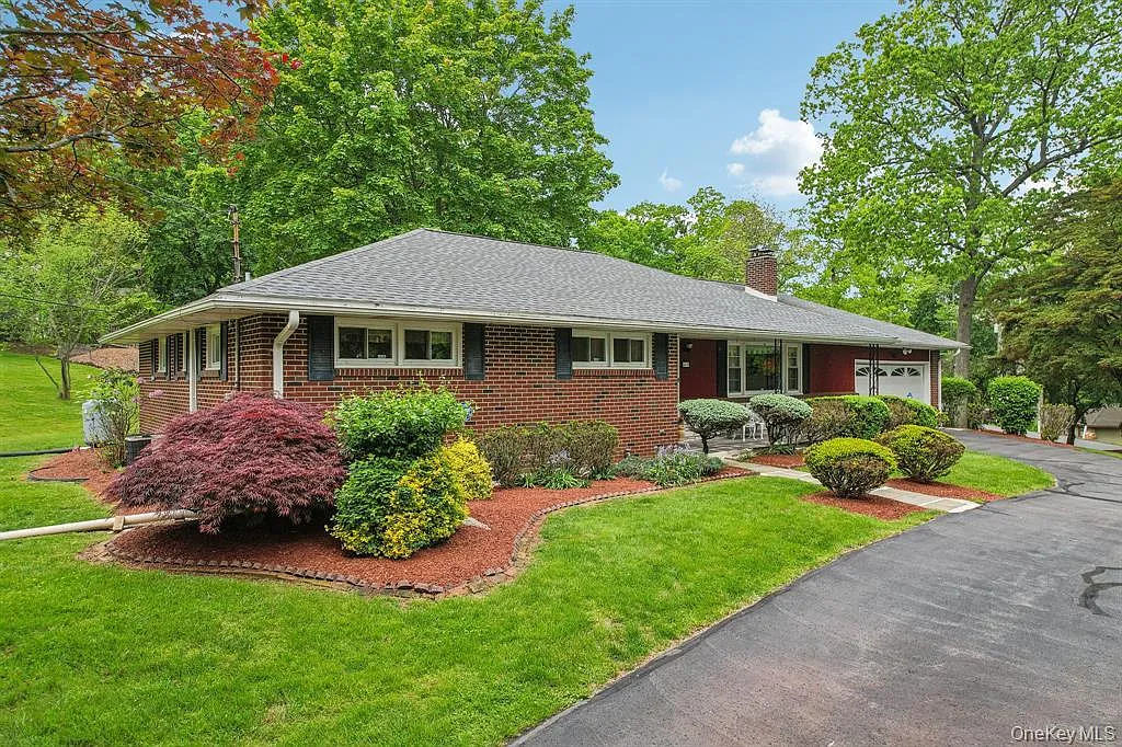 3 bed, 4.0 bath, 1348 sqft, $3,600 — Photo 1