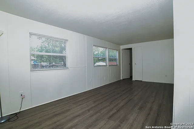 215 Greenlawn Ave #A — Photo 7