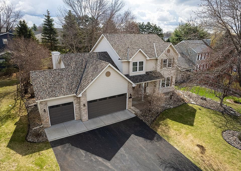 1st image of 9597 Brookview Cir