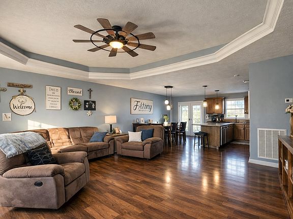 2nd image of 190 Mai Ridge Ln