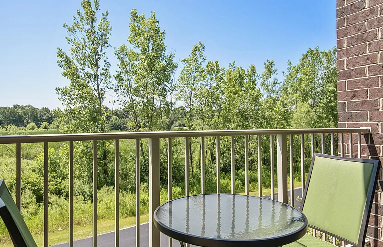 Deer Park Crossing Apartments — Photo 40