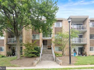 2902 Kings Chapel Rd #13/6, Falls Church, VA 22042