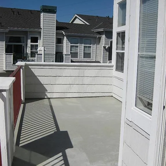 555 Shoal Cir — Photo 14