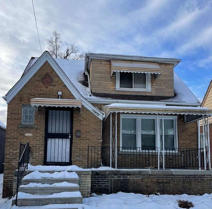 1st image of 15855 Sorrento Ave